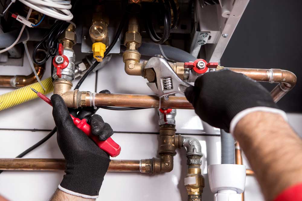 What are Common Warning Signs of a Broken or Deteriorating Gas Line in Need of Repair?